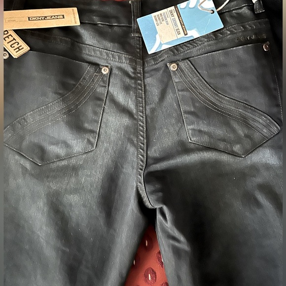 NWT DKNY Skinny Stretch Jeans size 10 - Picture 1 of 6